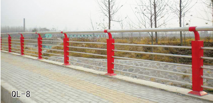 道路護(hù)欄廠家介紹橋梁護(hù)欄的作用