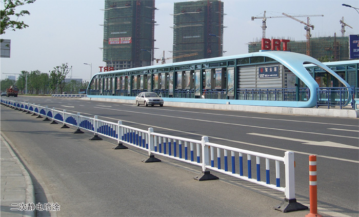 安裝上海道路護(hù)欄有哪些具體要求